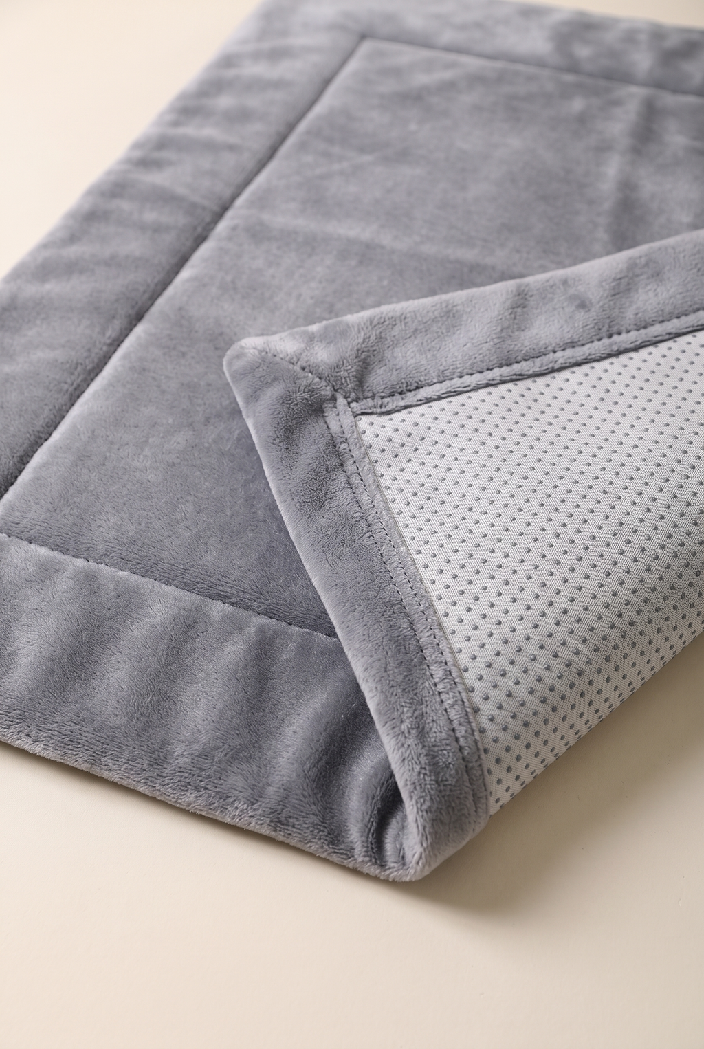 Non-slip underside of the Nook Self-Warming Pet Mat