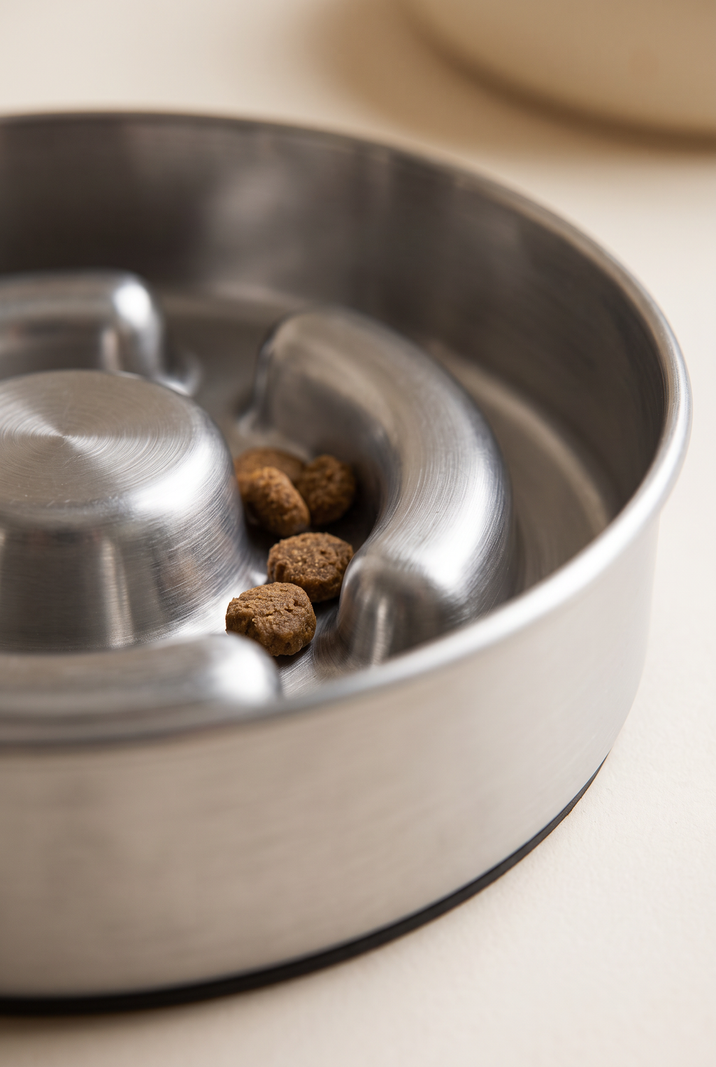 Pace stainless slow feeder ridges close-up